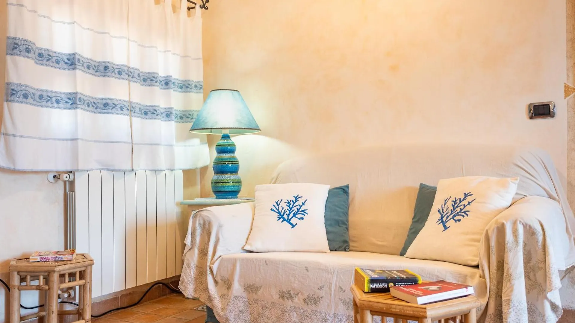 Sun House Appartamento Vista Mare كانّيجوني إيطاليا