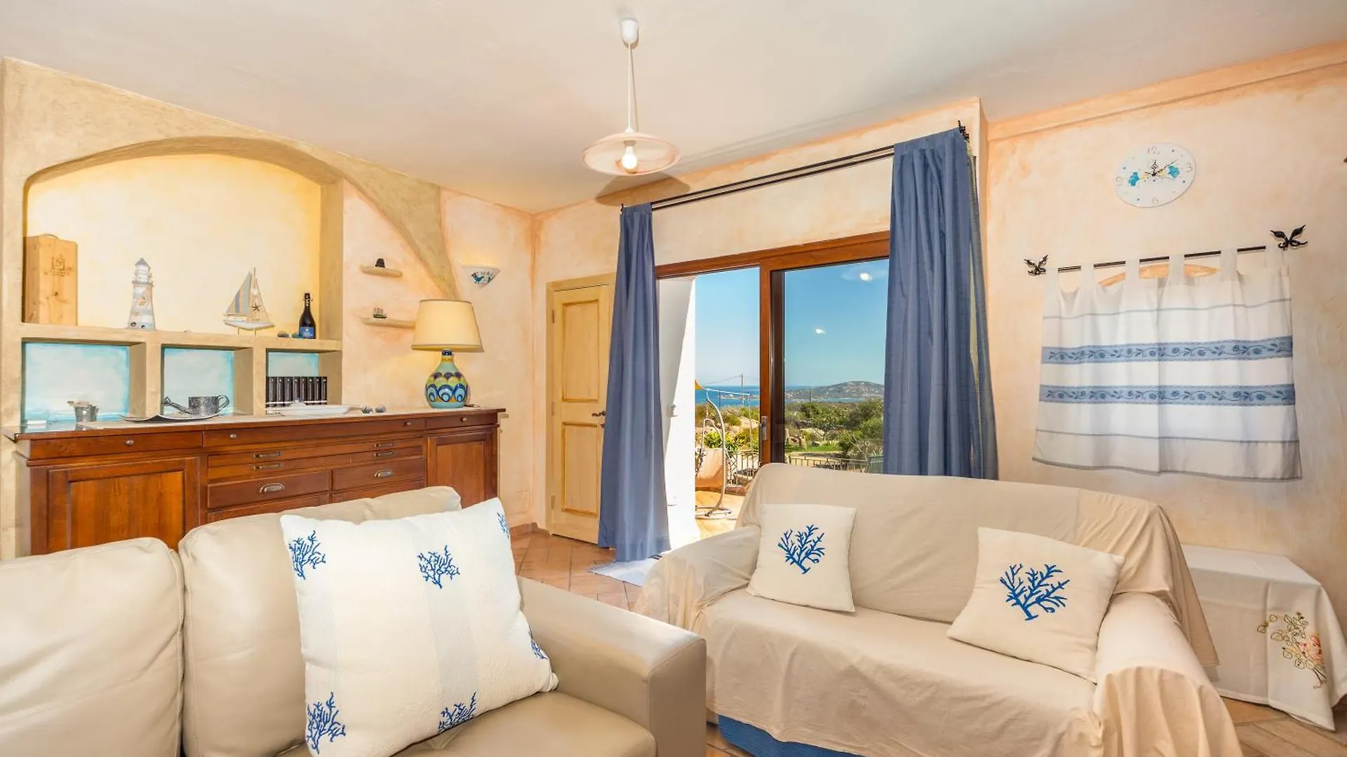 Sun House Appartamento Vista Mare كانّيجوني شقة